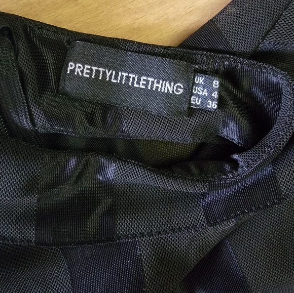 PrettyLittleThing  Black Feather Bottom Dress - Picture 8 of 14